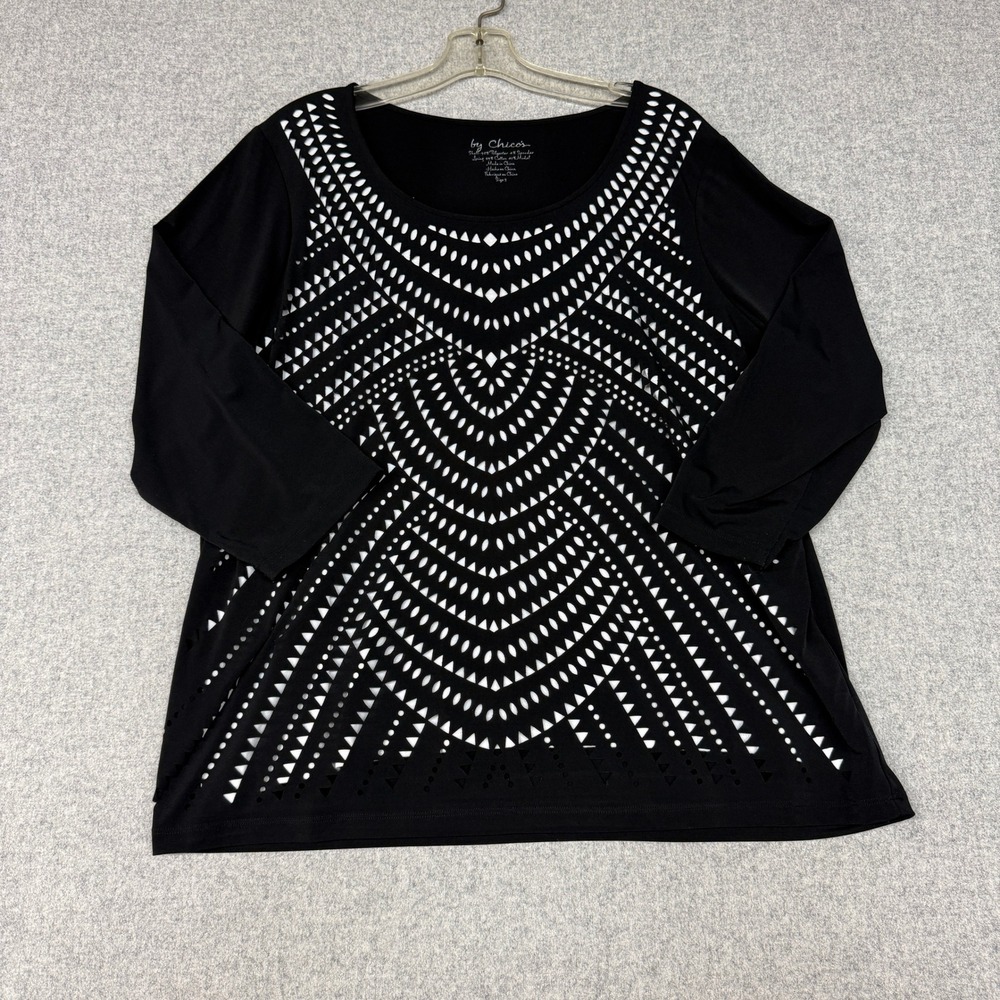 Chico's | Laser Cut Geometric Top | Size 3 | Black | 3/4 Sleeve Lined Scoop Neck